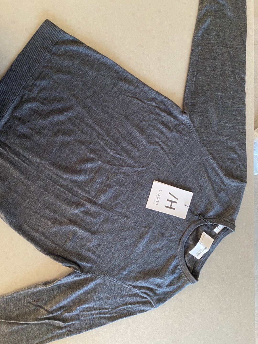 Selected /Homme men’s merino wool sweater image indicator(2)