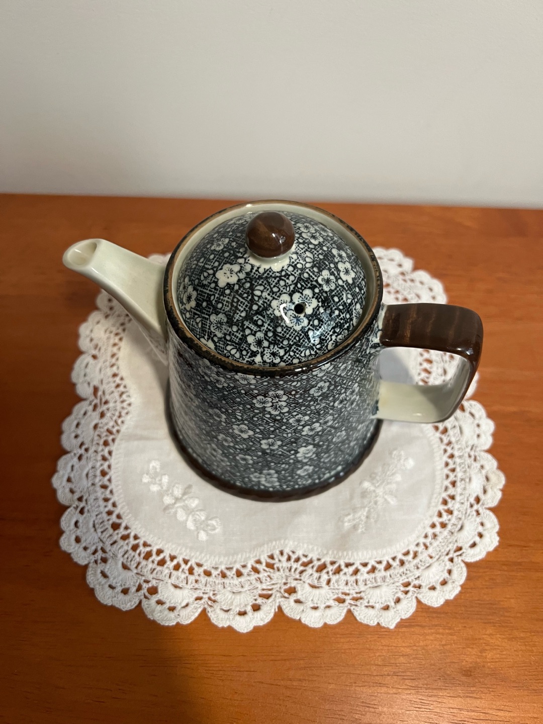 Japanese Porcelain Tea Pot