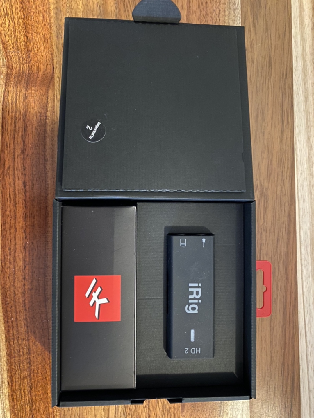 iRig HD2 Digital guitar interface device image indicator(2)