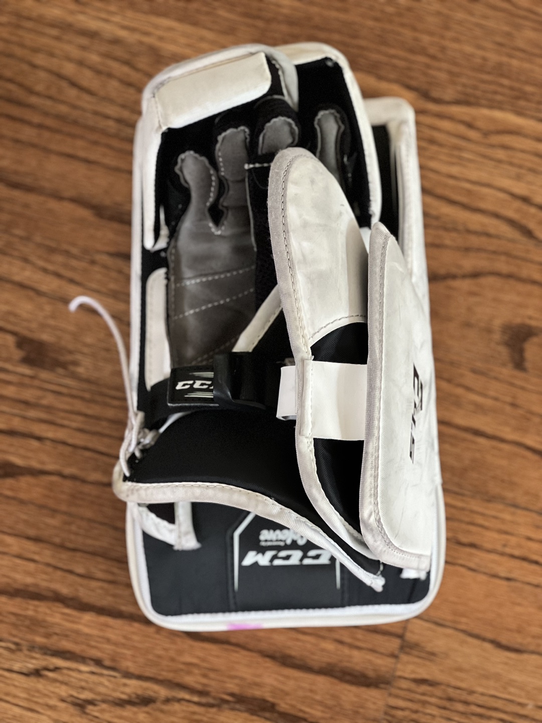 Hockey goalie bolcker - photo 2