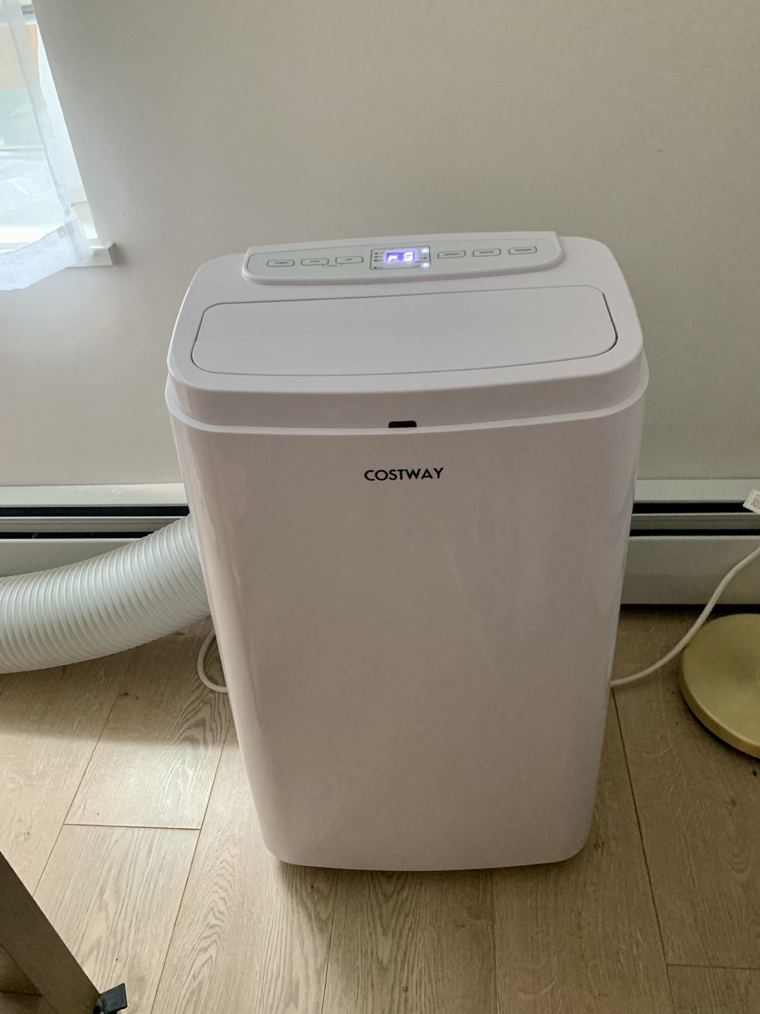Air conditioner. Excellent condition.