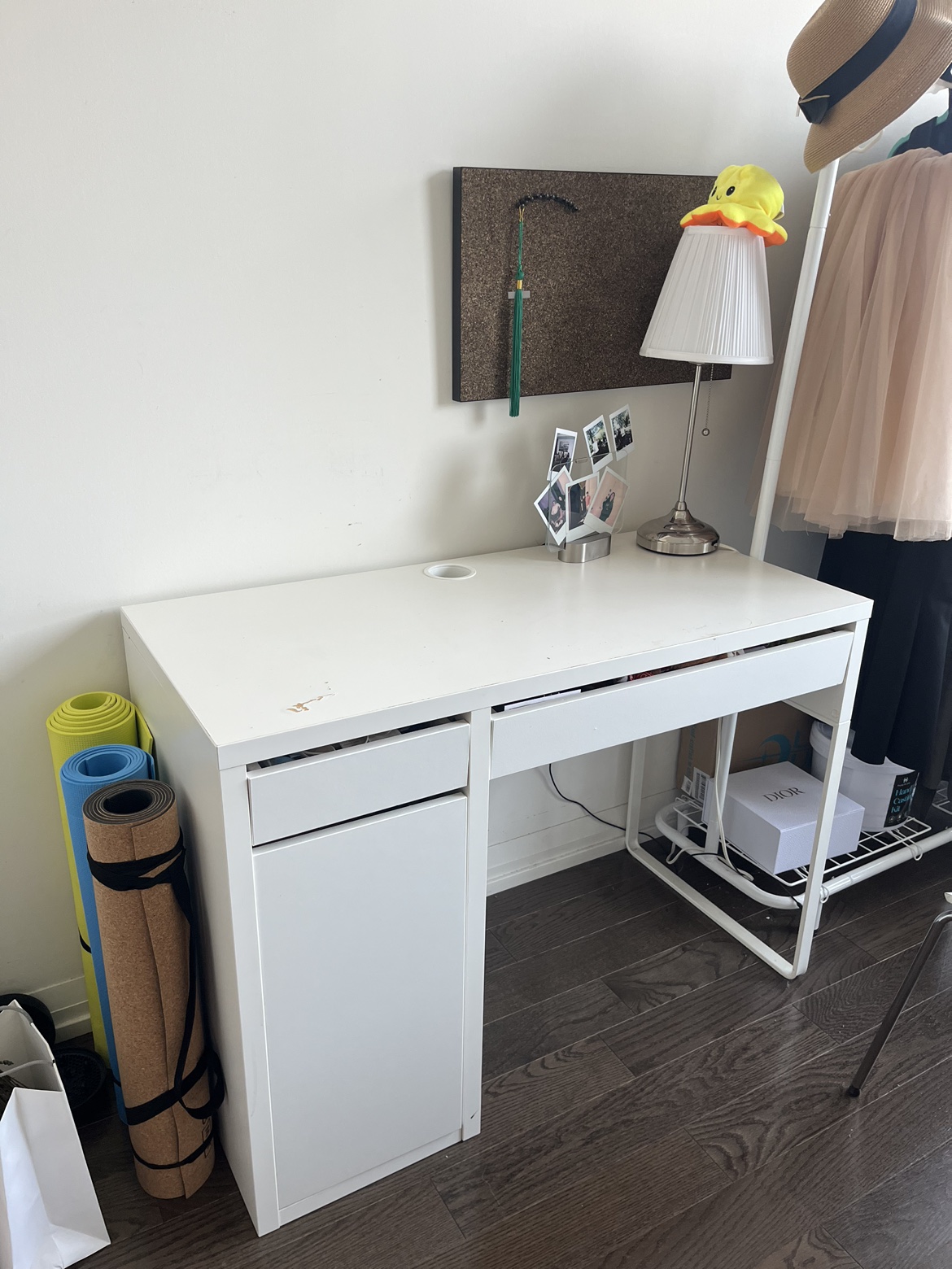 Ikea Desk MICKE MOVING SOON thumbnail