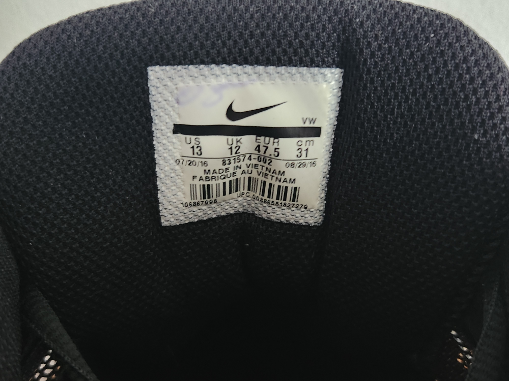 Men's Nike Air High Tops - Size 13 image indicator(4)