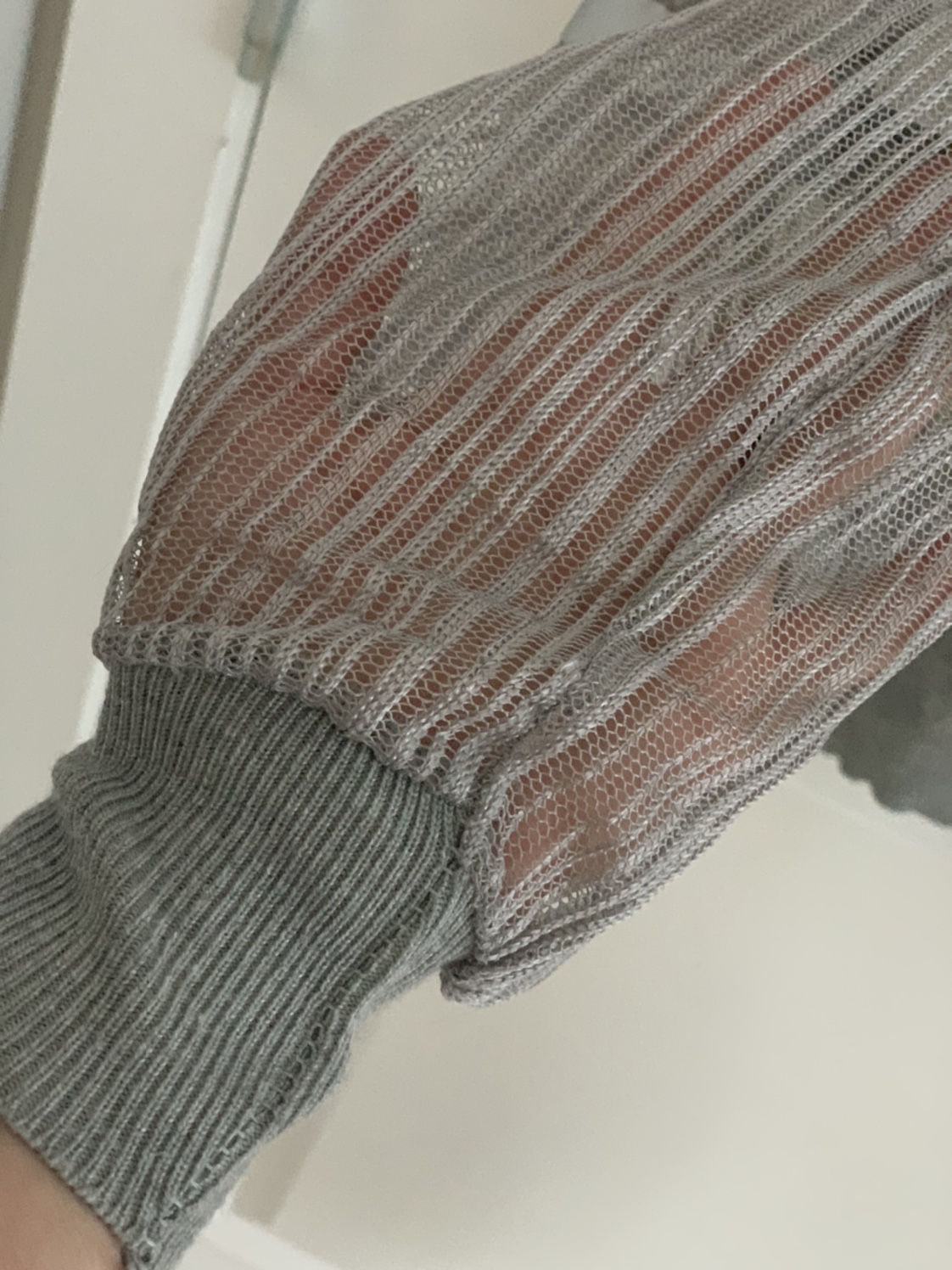 Women’s Sweater image indicator(3)