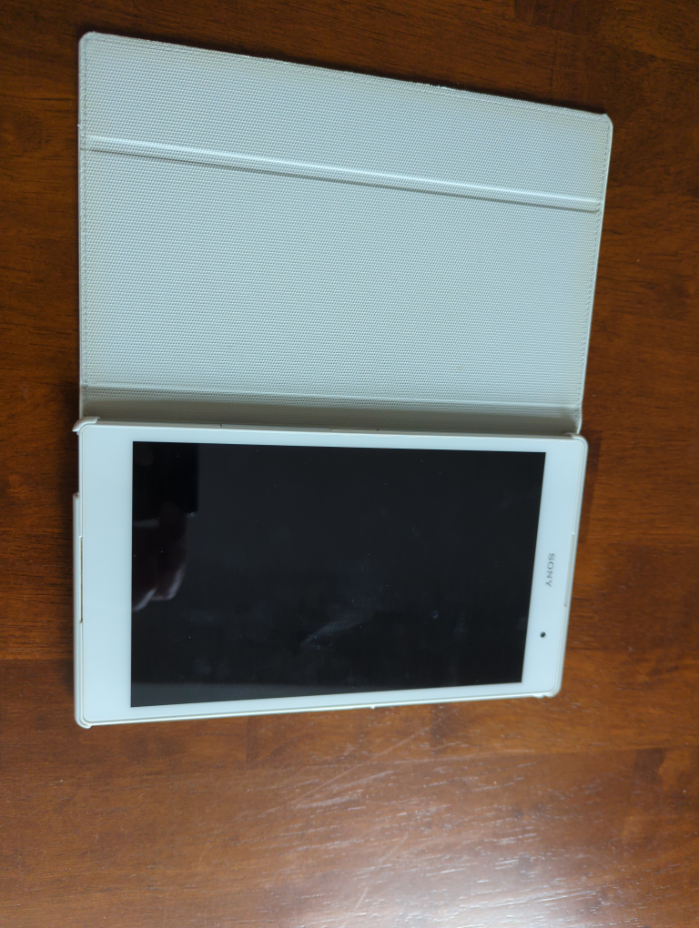 Sony Xperia Z3 Tablet Compact (LTE+ Wi-Fi) thumbnail