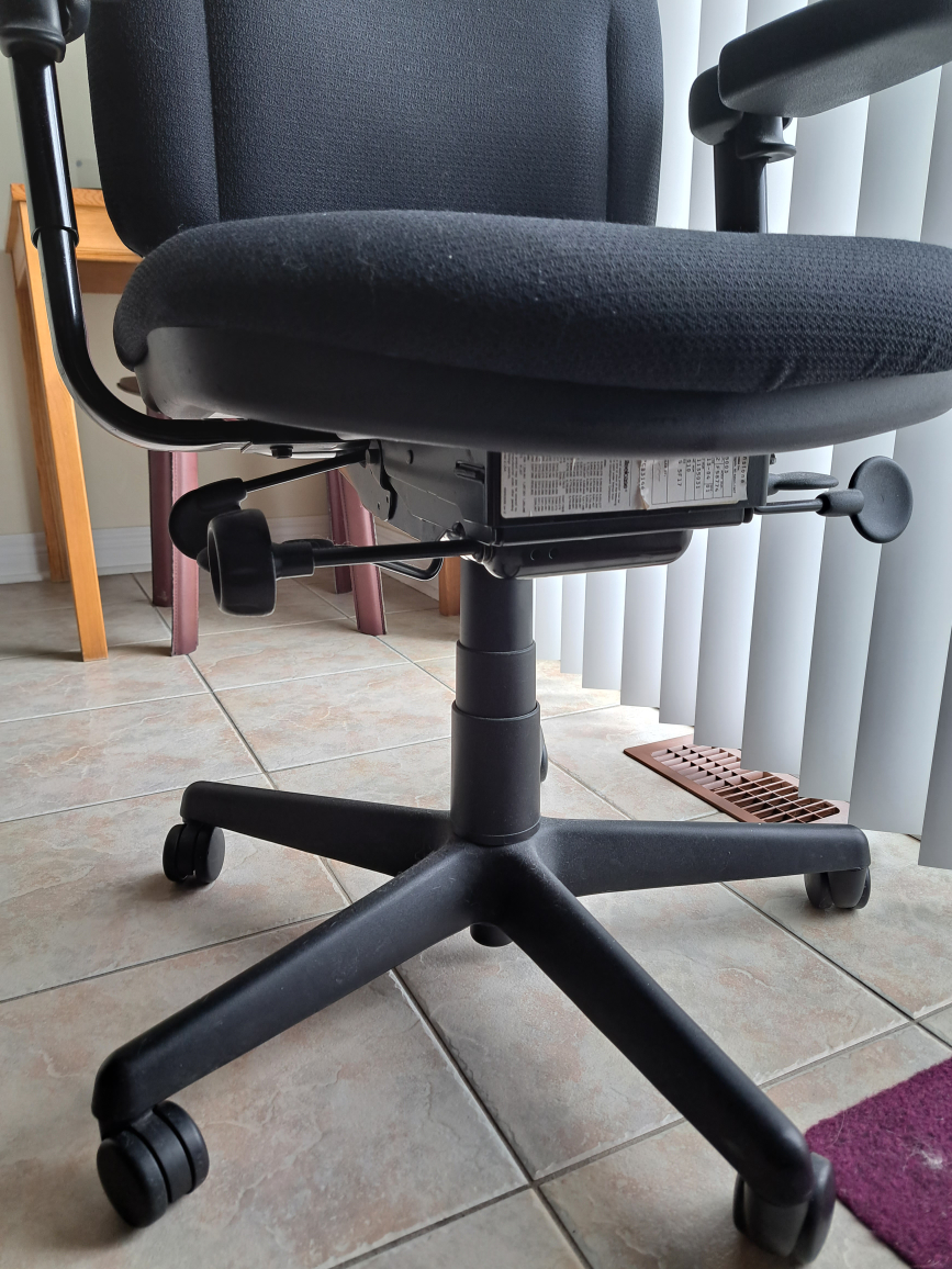 Steelcase Turnstone Task chair - photo 5