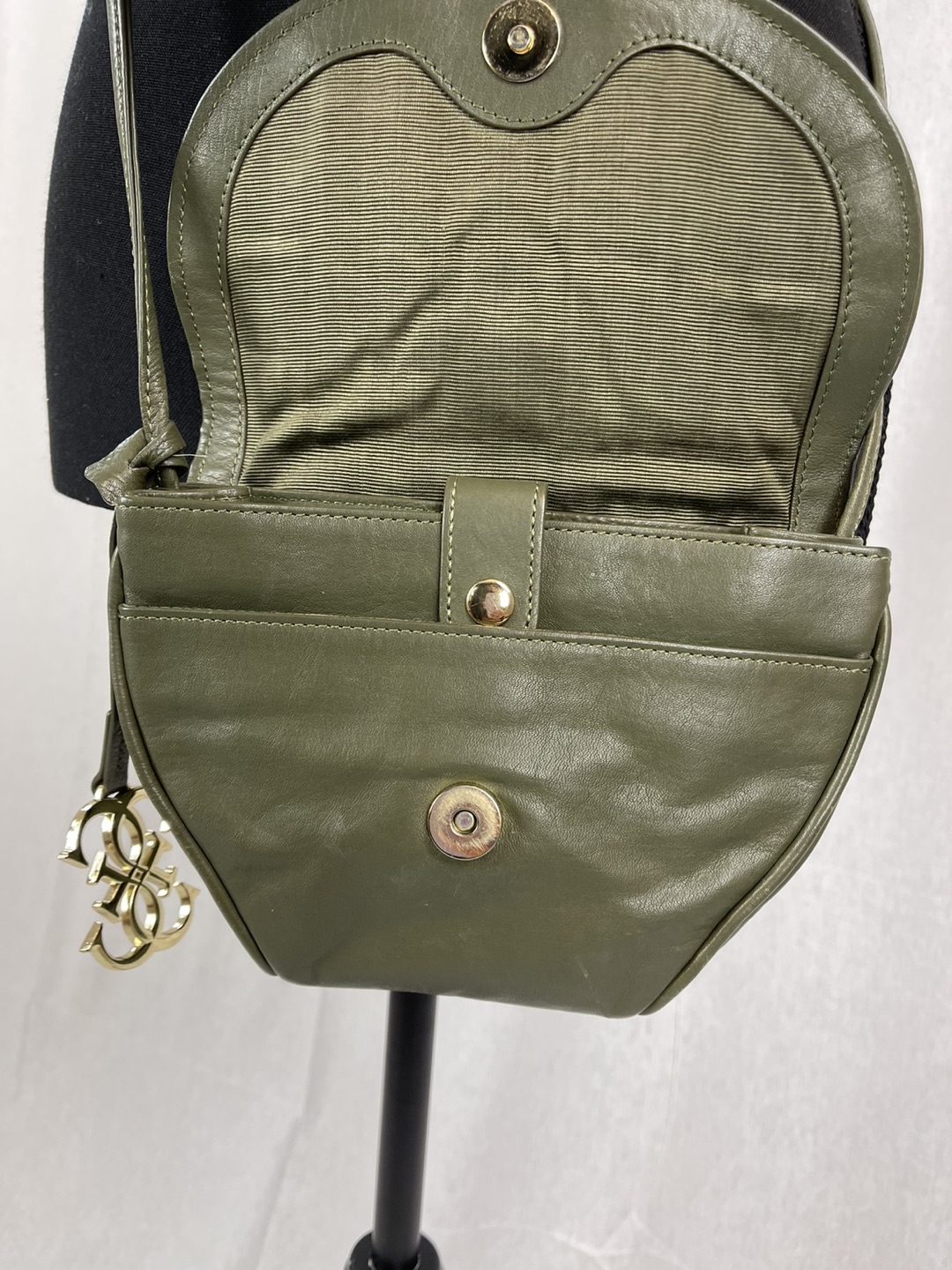 GUESS purse - photo 3