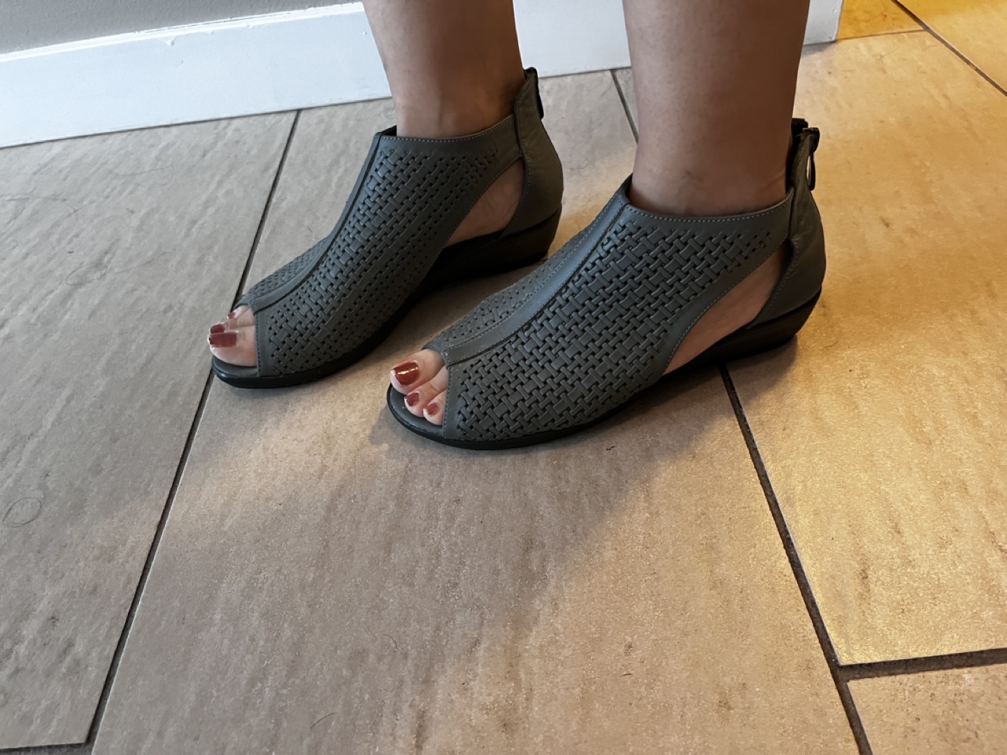 Leather gray shoes
