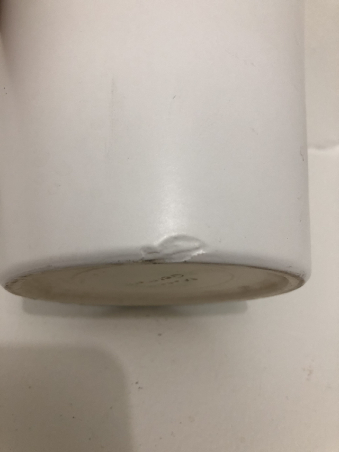 4 various white pots made in Canada and Germany@downtown image indicator(7)