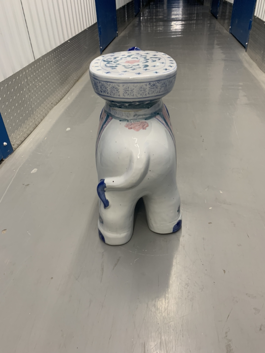 Antique Porcelain Elephant - photo 3