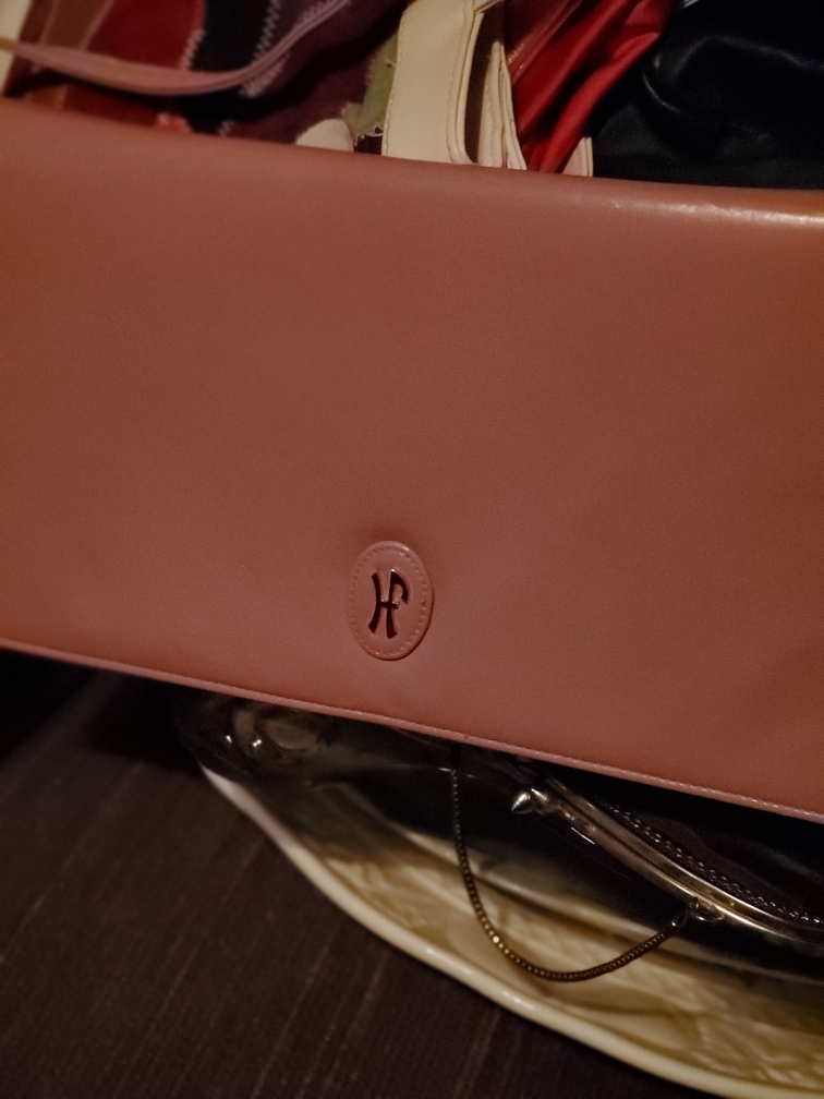 Purses & Clutches - photo 2