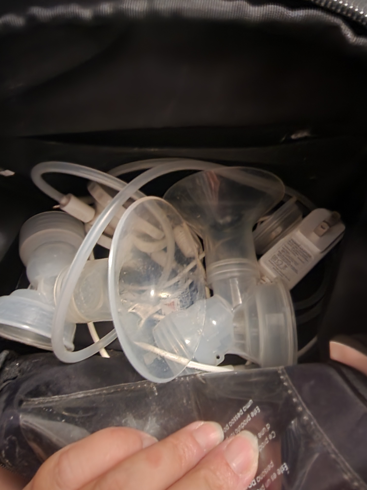 breast pump - photo 2