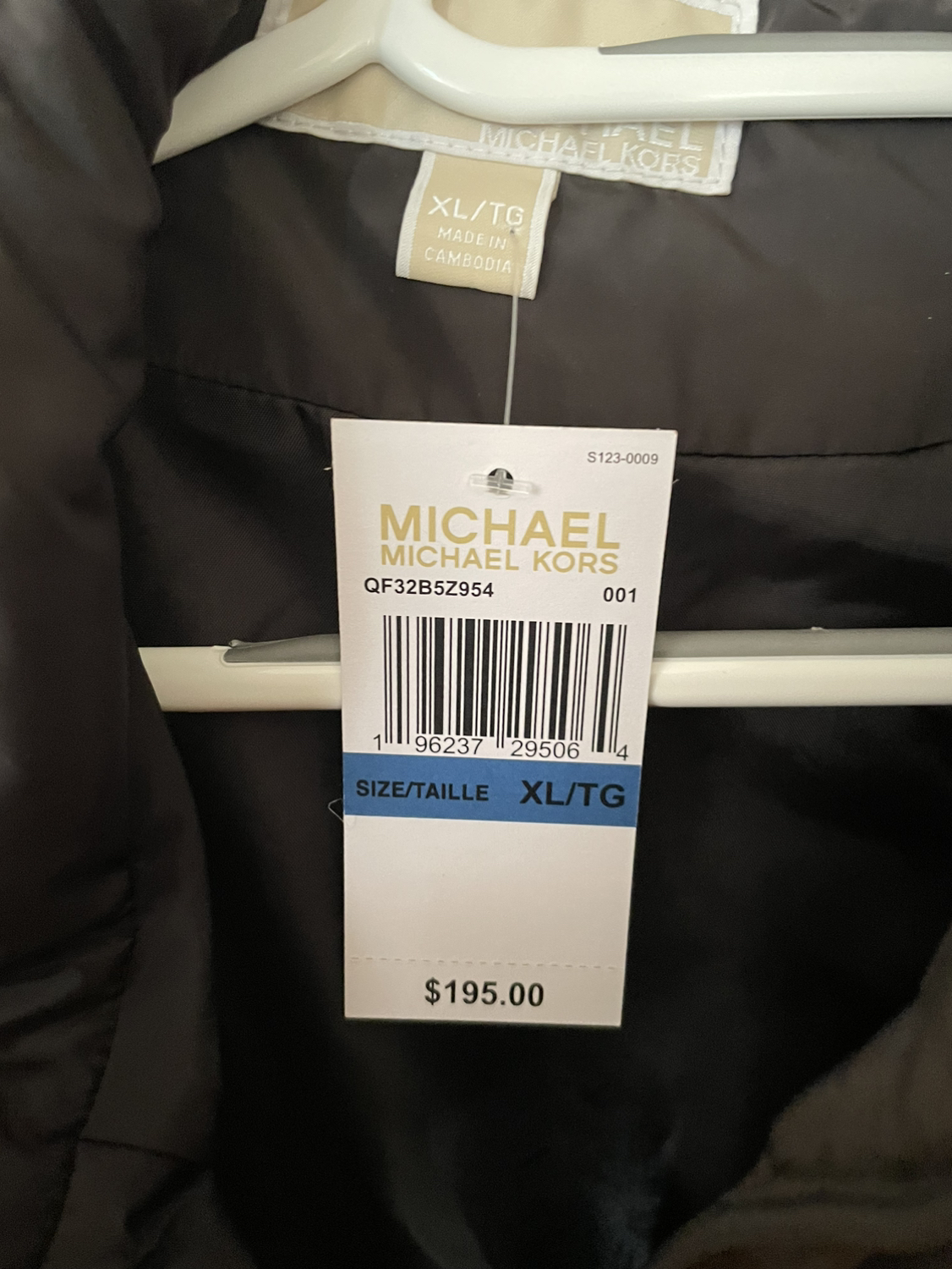 MK vest for women image indicator(2)