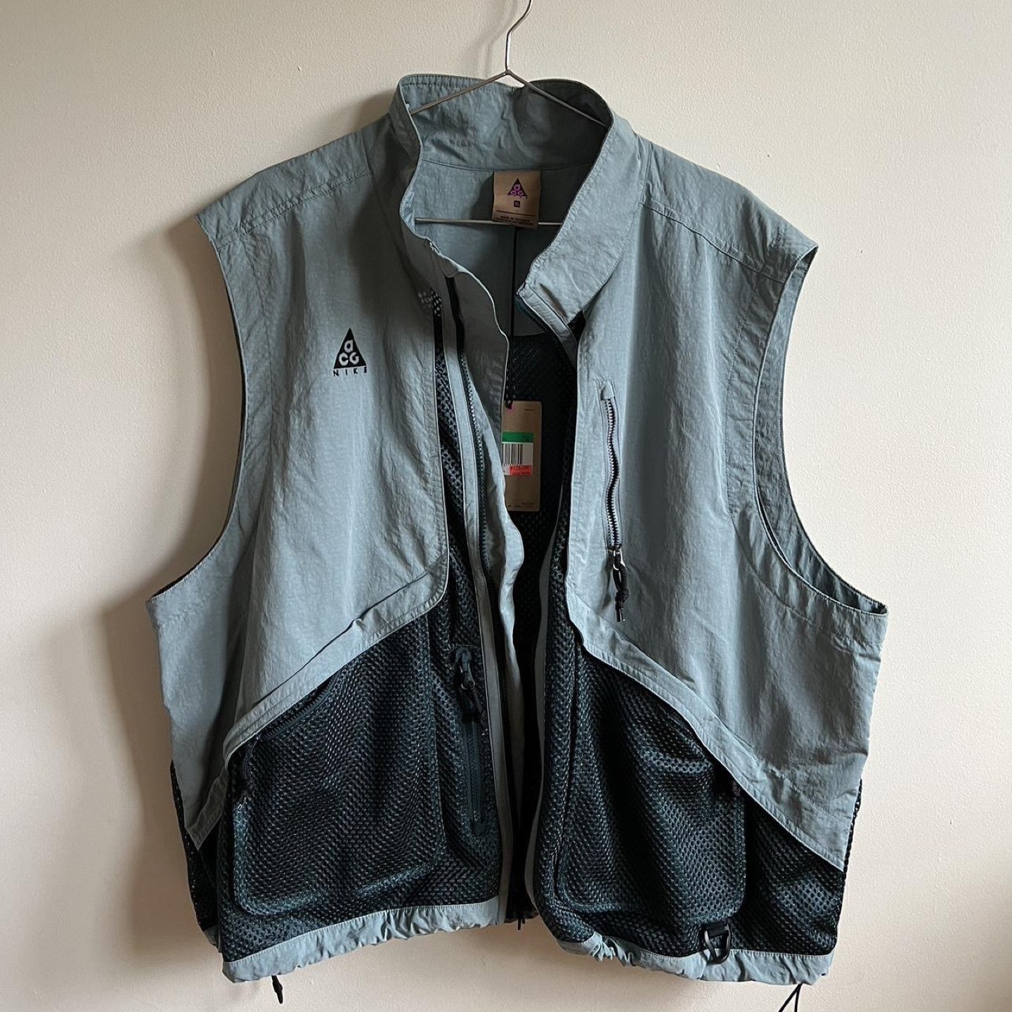 Nike ACG brand new vest - photo 4