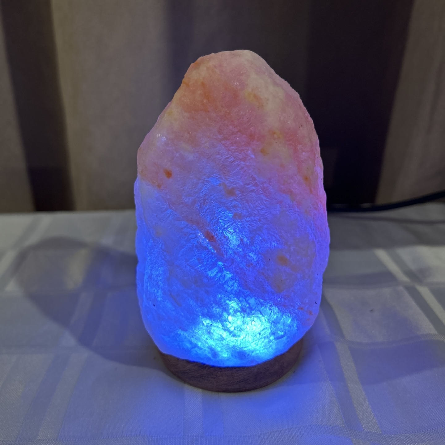 Small Salt Lamp - Colour changing. image indicator(3)