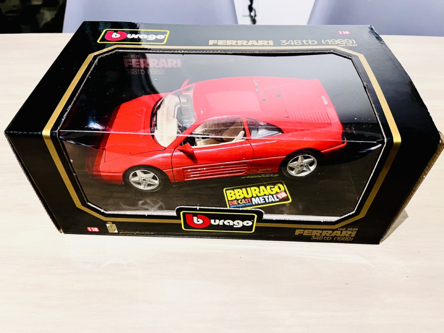 Used Ferrari 348 TB 1989 1:18 Bburago Diecast model car F039