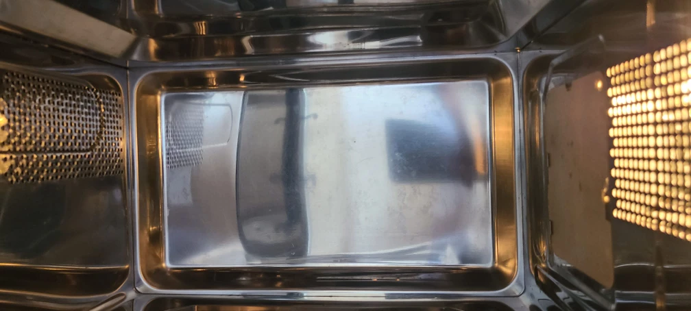 Danby Designer 1.1 Cu. Ft. DMW111KPSSDD Microwave - photo 2