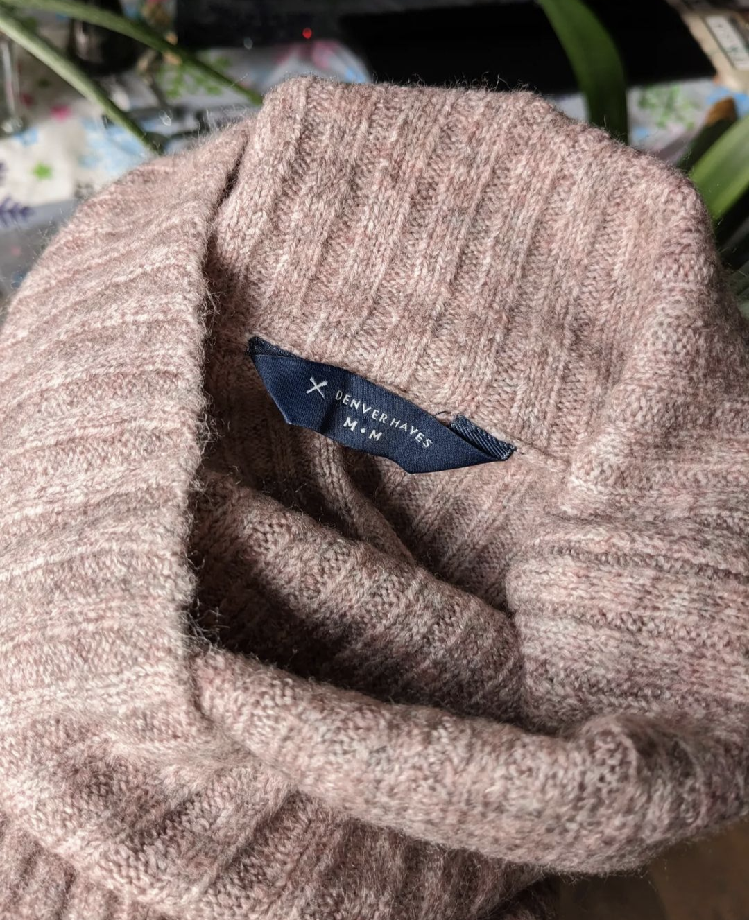 Turtle Neck Sweater image indicator(3)