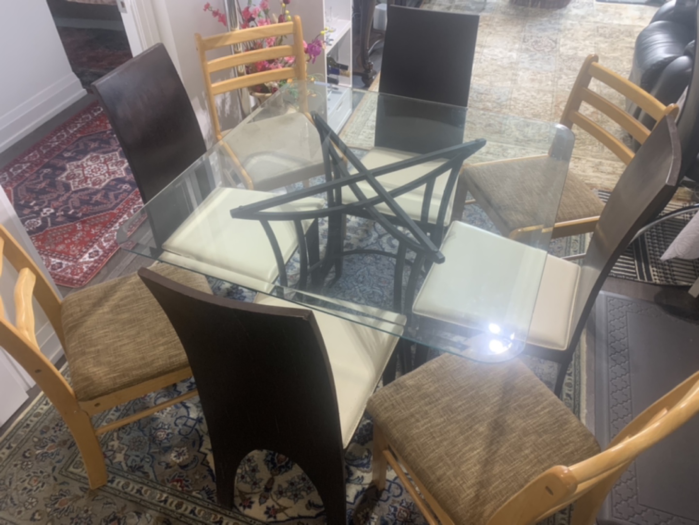 Glass top dinner table for 4 + 4 extra chairs (different )