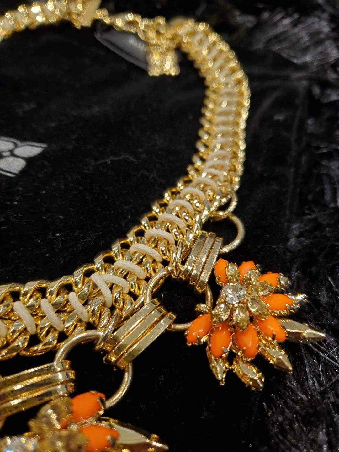 BCBGMAXAZRIA necklace - photo 3