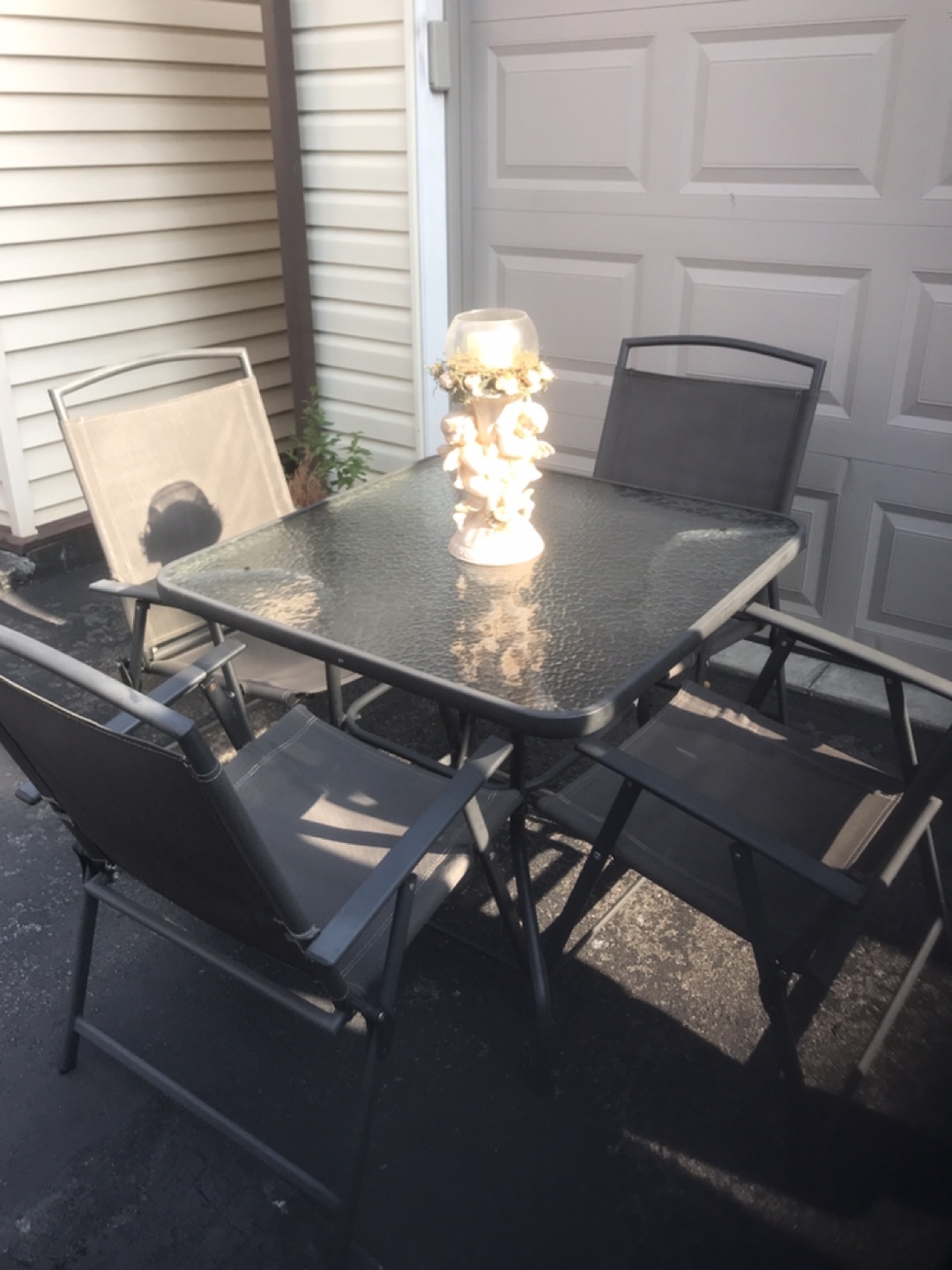 Table with 4 chairs - photo 5