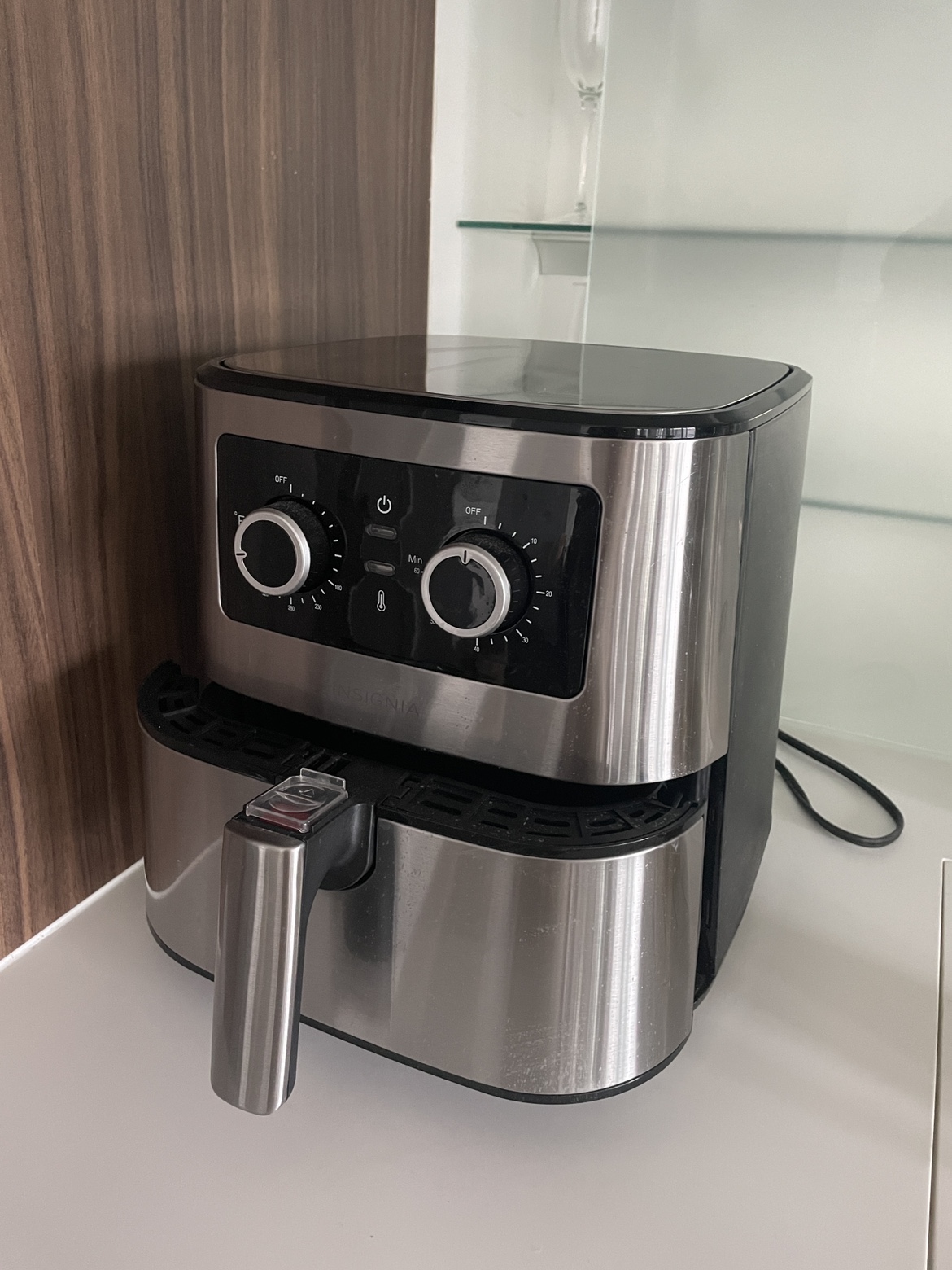 Insignia 4.8L air fryer