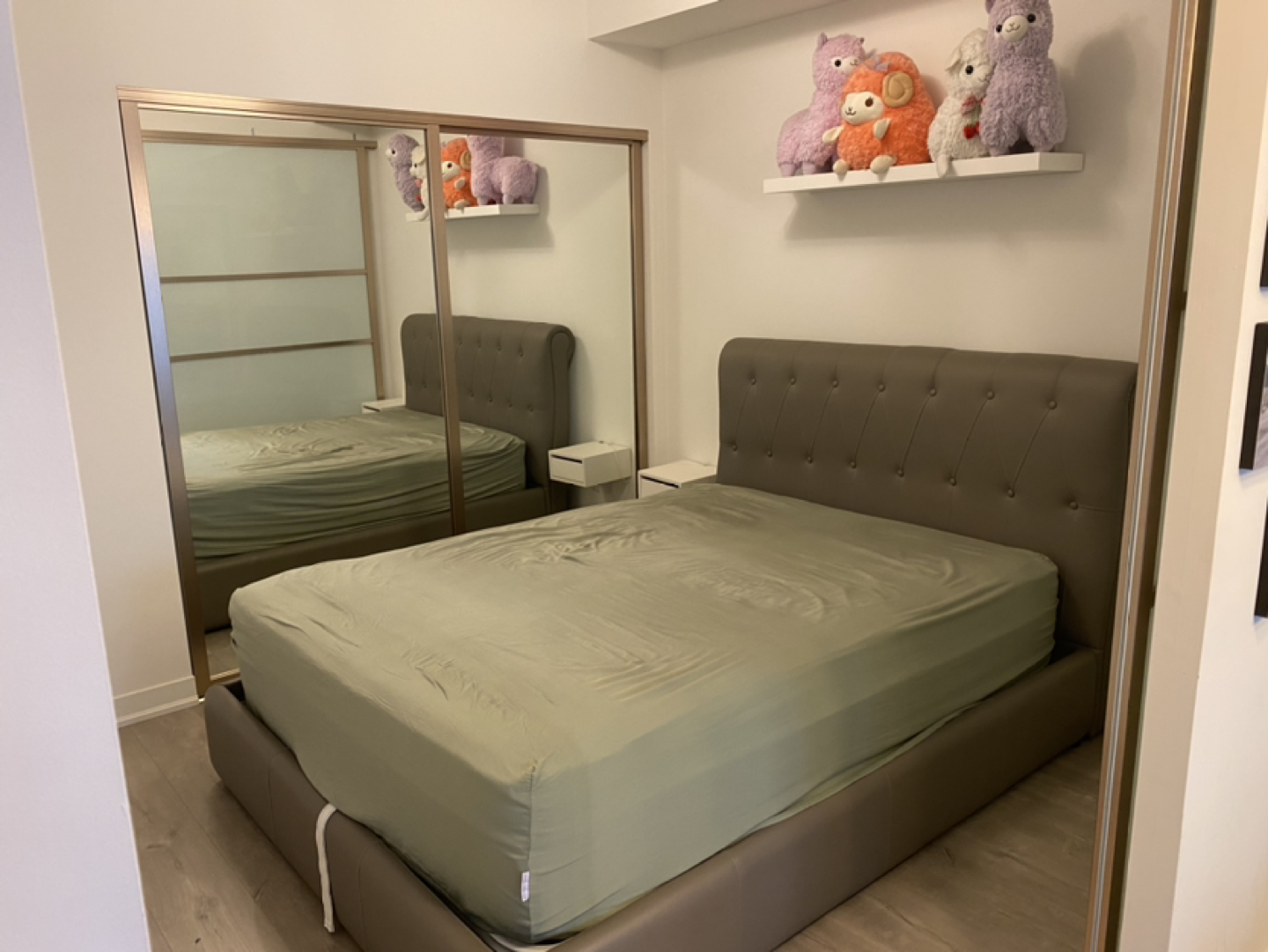 Grey Italian leather queen bed frame hydraulic lift storage bed - photo 4
