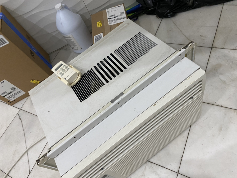 Frederick Air Conditioner. 5200 BTU. - photo 3