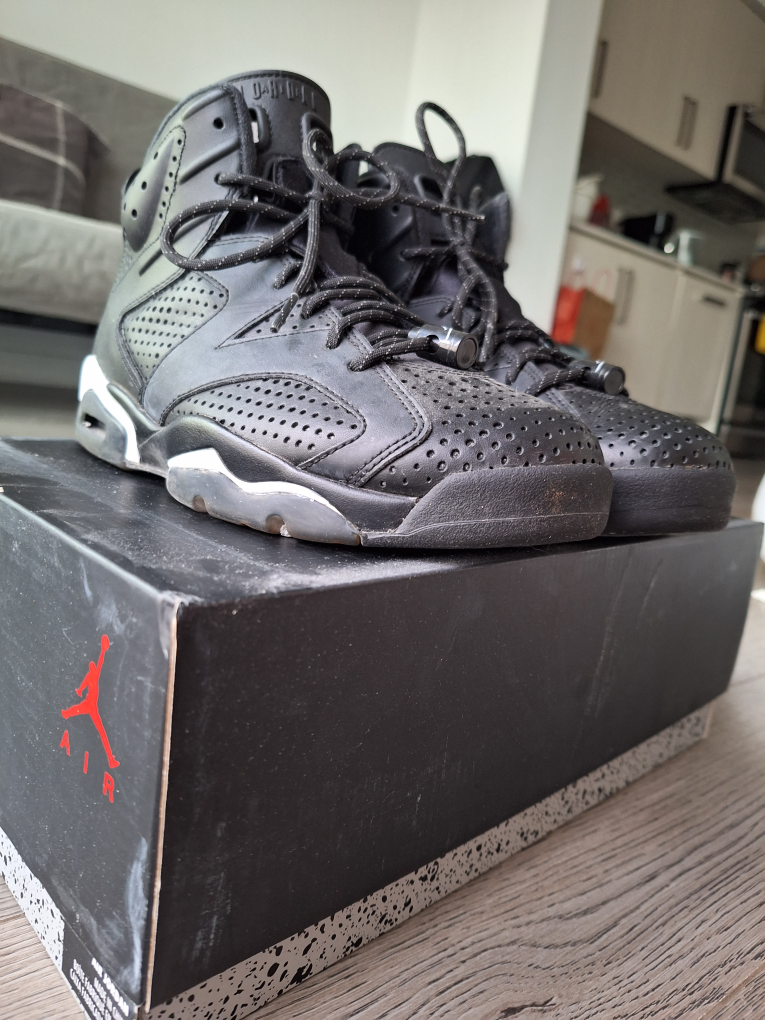 Air Jordan 6 Retro Black Cat Size 8.5