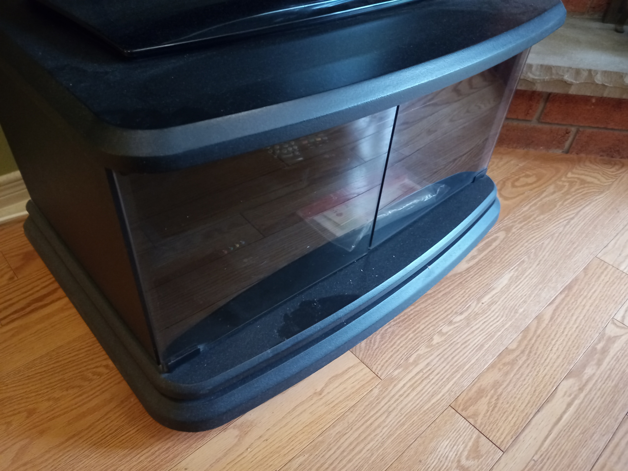 TV Stand - photo 2