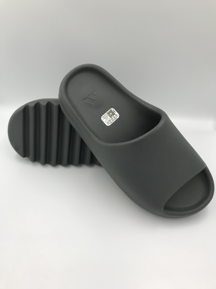yeezy slide slate grey image indicator(4)