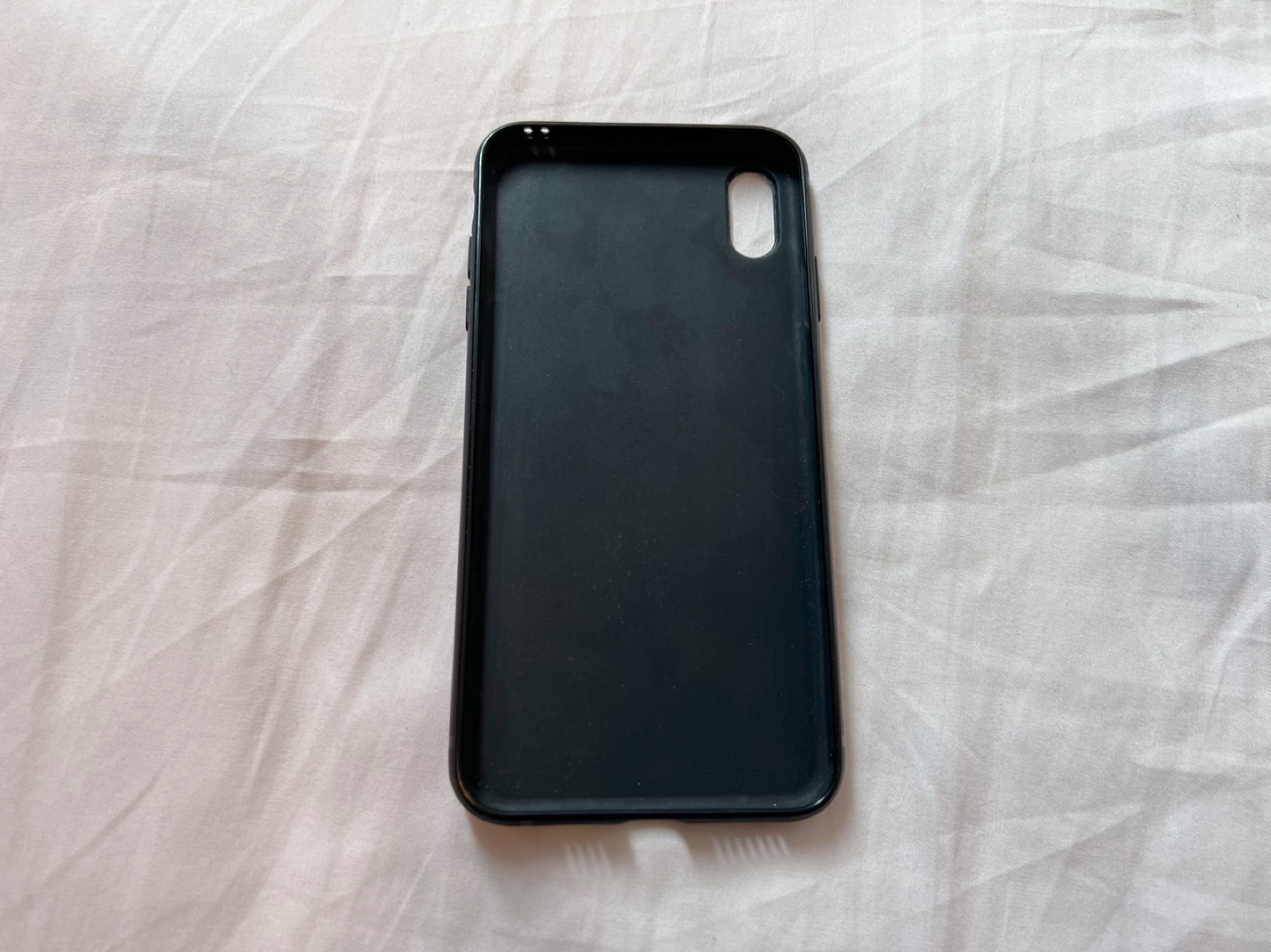 iPhone XS Max phone case used image indicator(2)