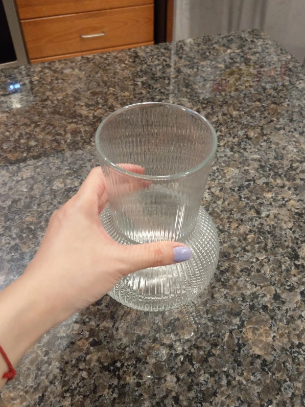 Glass vase thumbnail