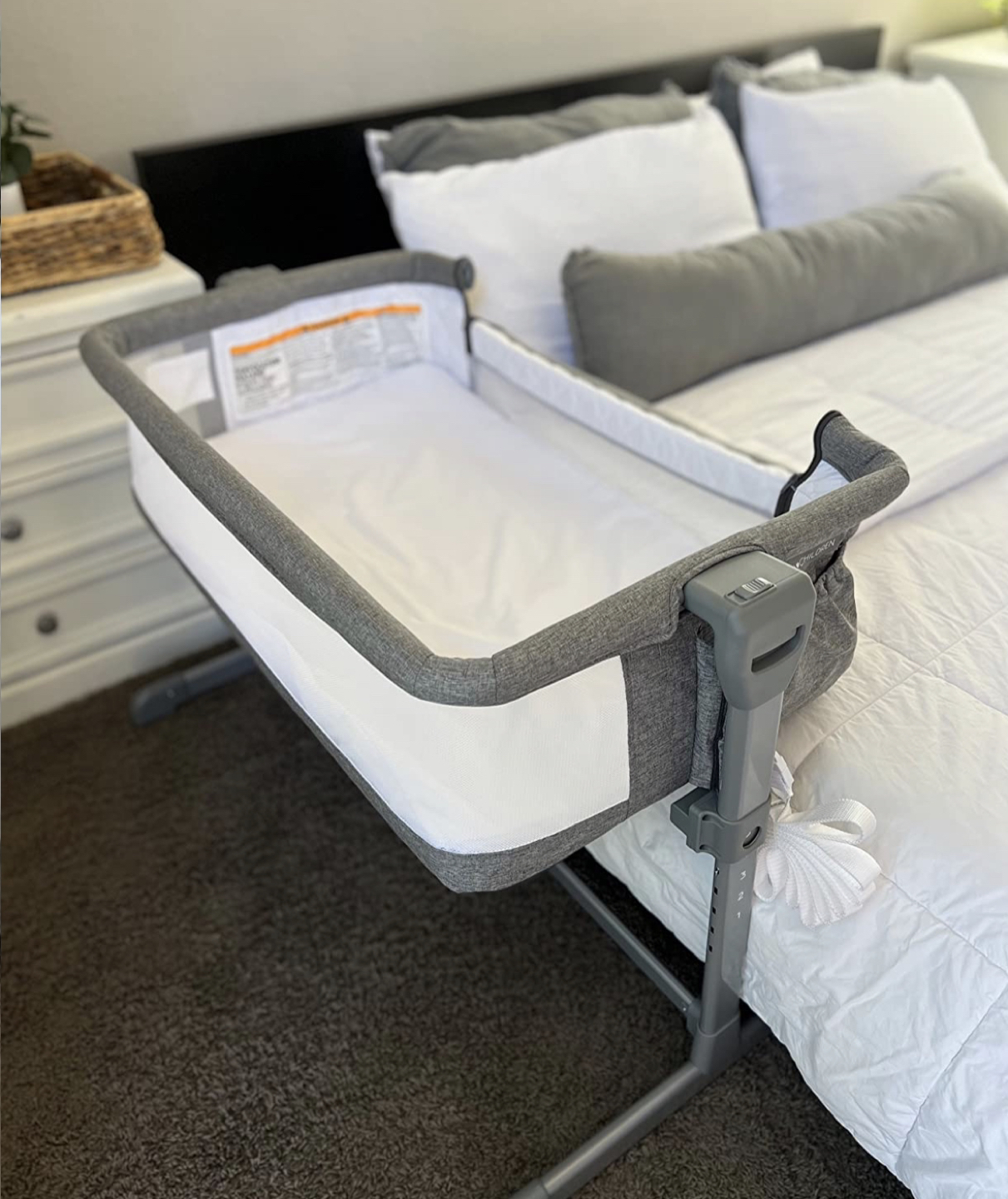 Bassinet thumbnail