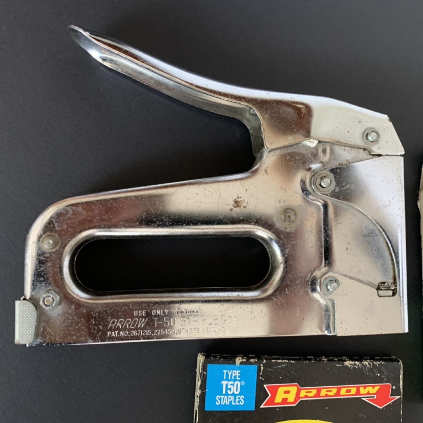 Arrow T-50 Manual Heavy Duty Staple Gun - photo 2