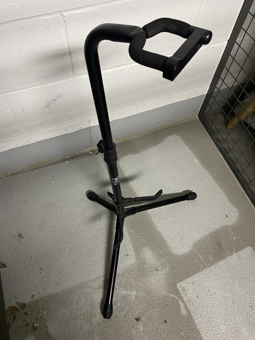 Guitar stand - Yorkville GS205b image indicator(3)
