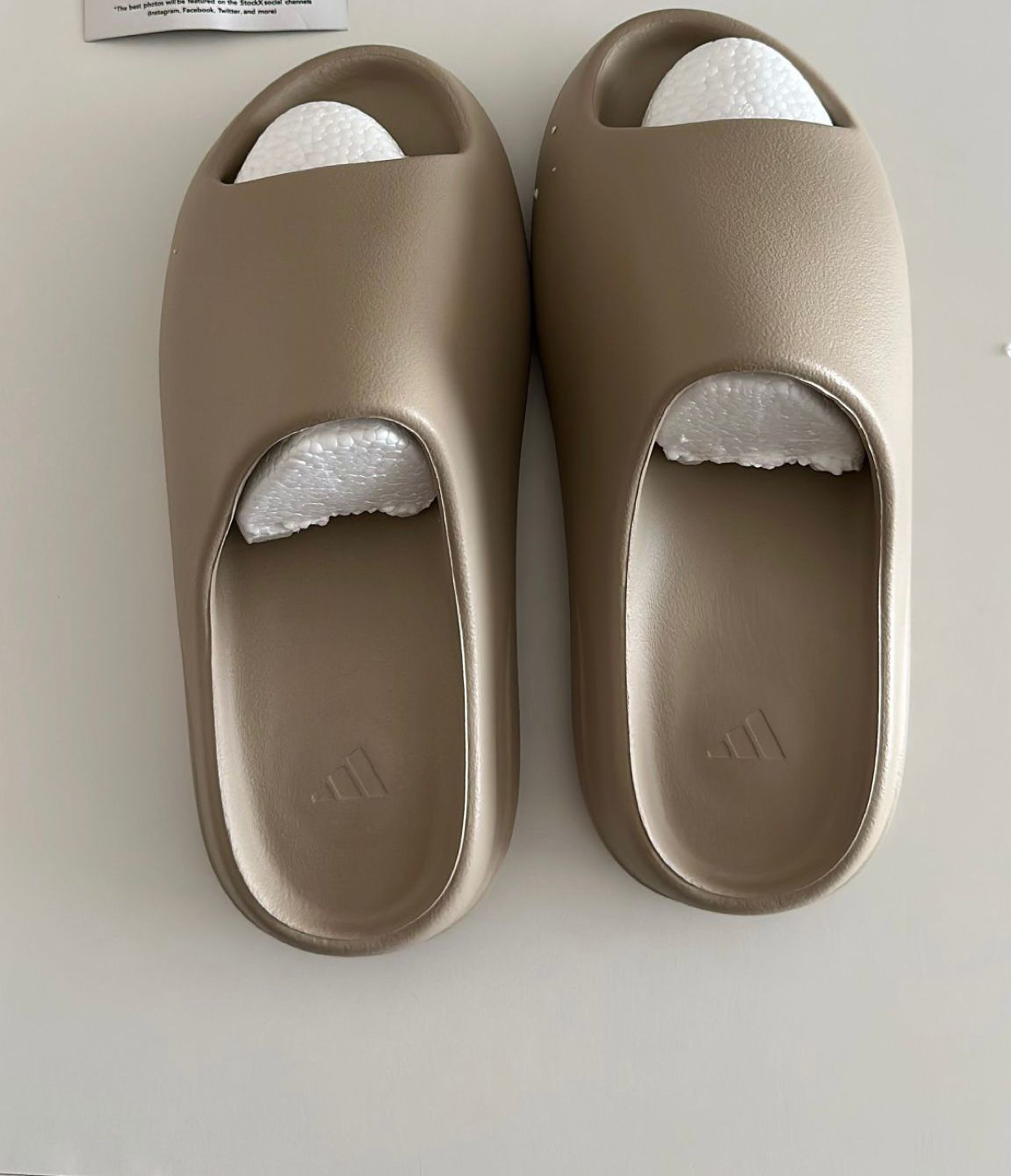 Yeezy slide - photo 3
