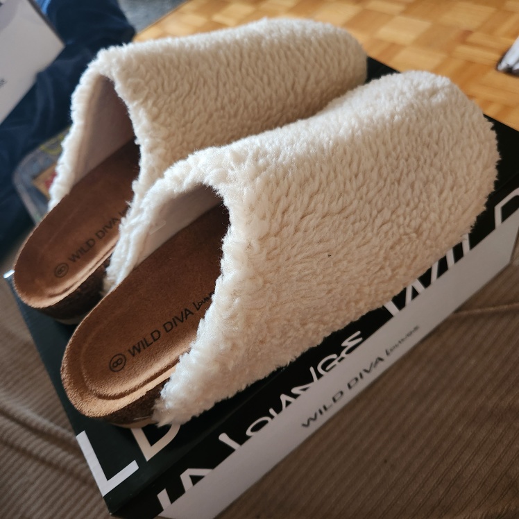 wild diva lounge shoes thumbnail