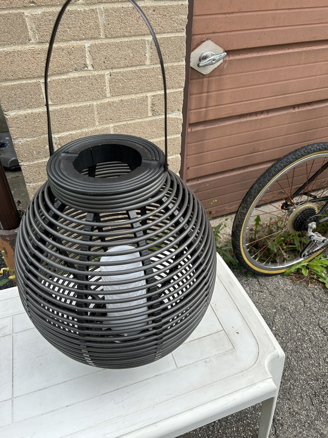 As is … plastic basket 20 inch thumbnail