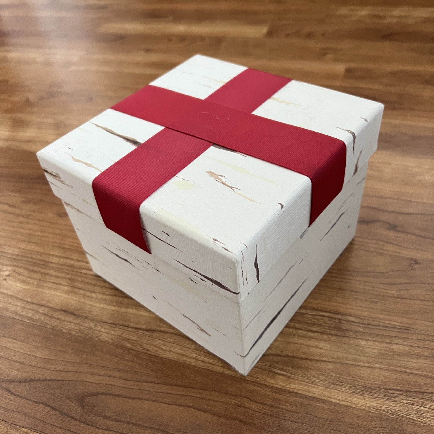 #freecycle Decorative Gift Box/Organizer Box thumbnail