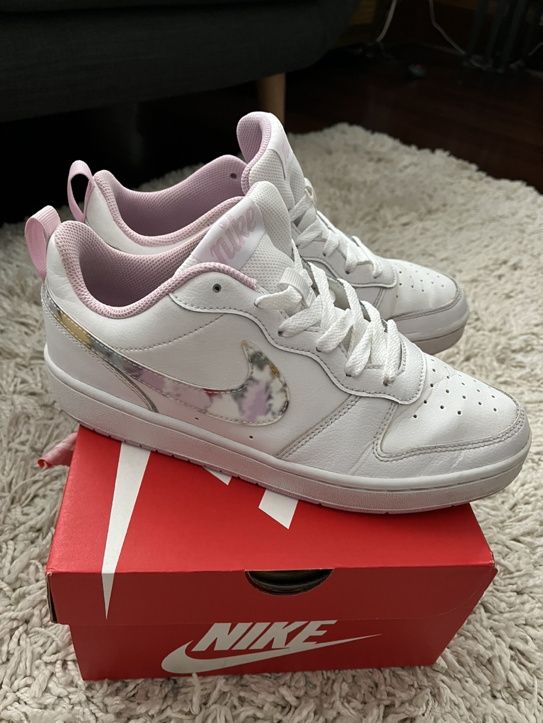 EUC Nike
