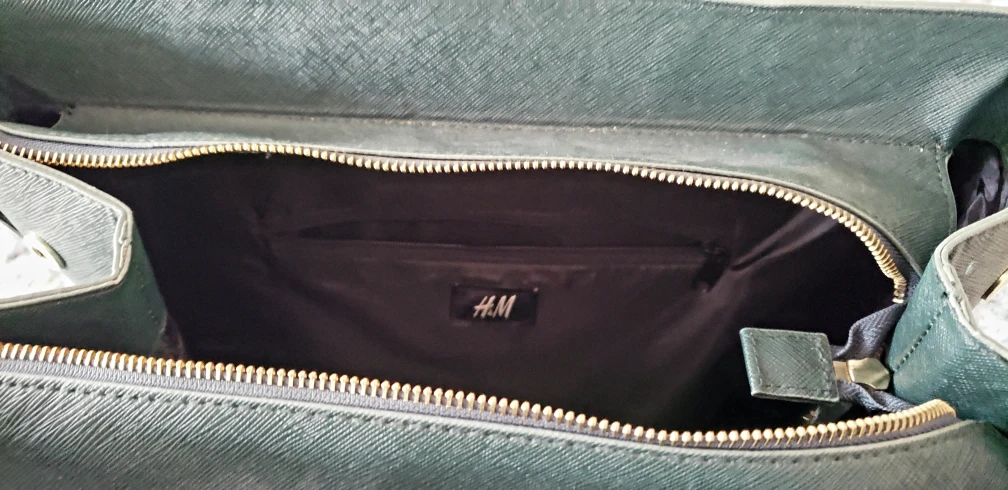 Hunter Green tote bag image indicator(2)