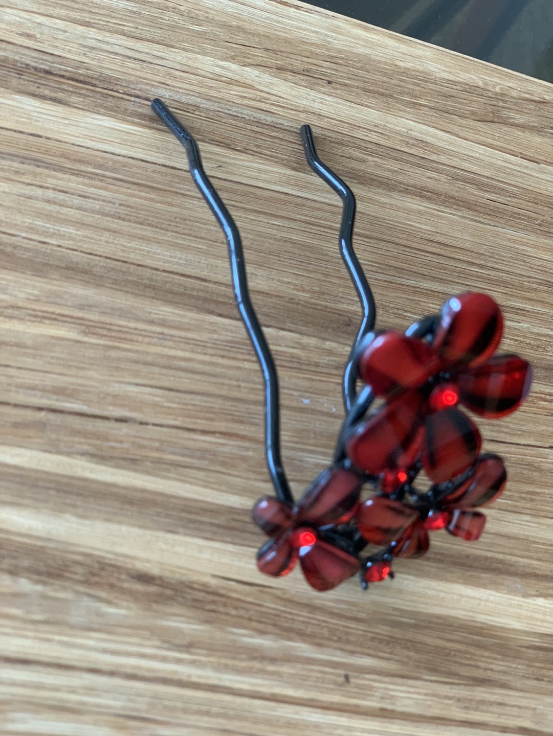 Ruby flowers hair pin brand new image indicator(2)