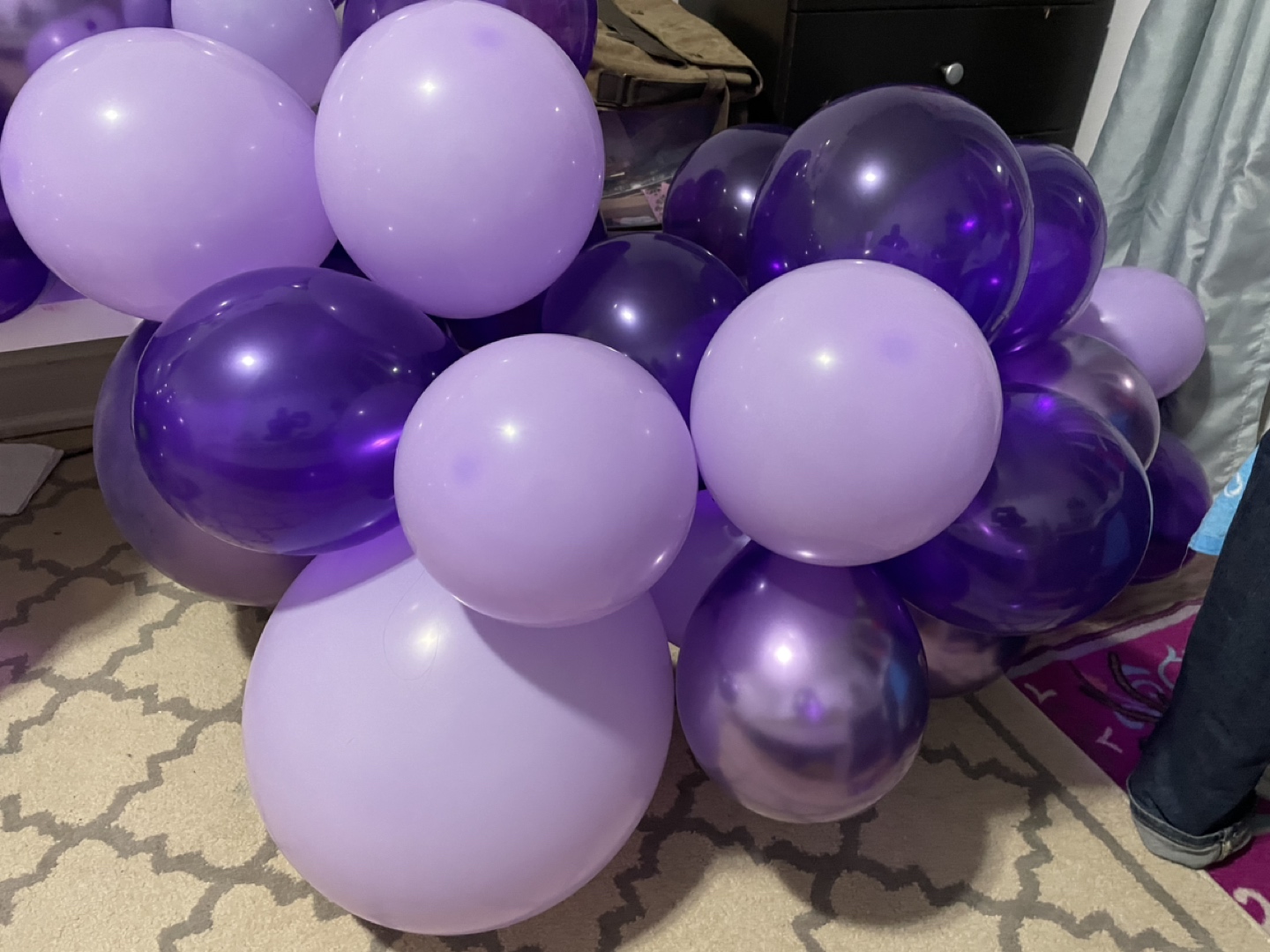 Purple ballon garland - Free - photo 3