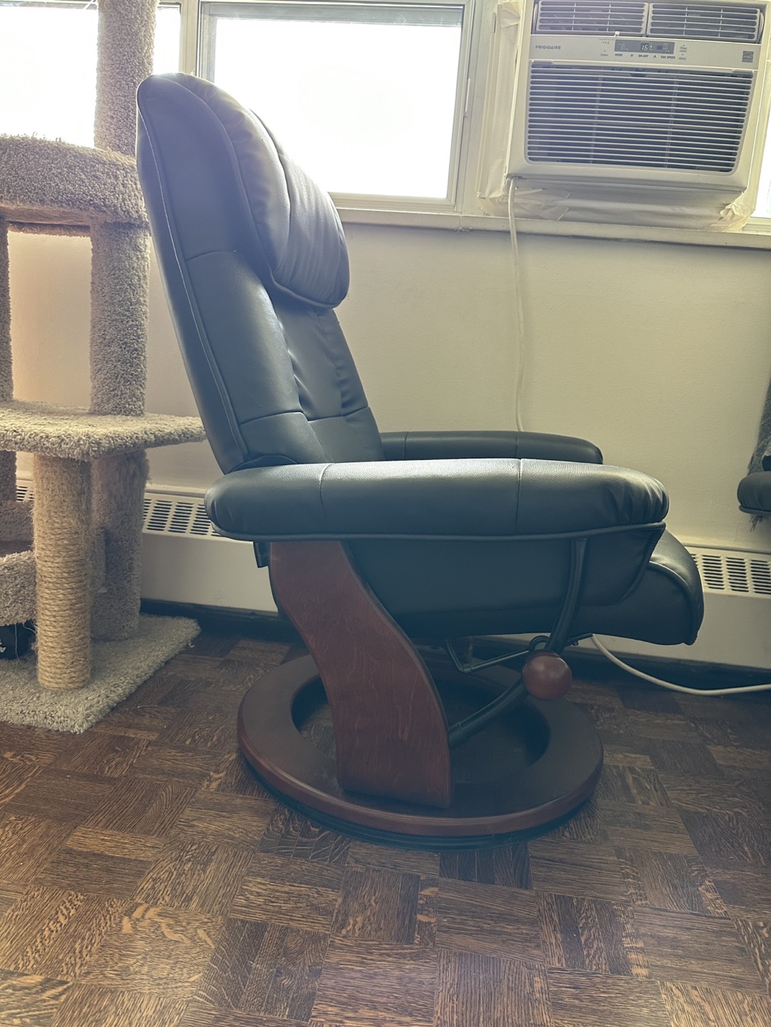 2 x Chairs with Ottoman/Foot Stools - Pick up only image indicator(2)