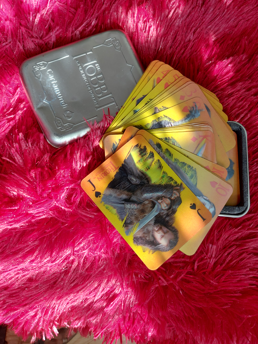 HOLOGRAPHIC HOBBIT PLAYING CARDS image indicator(3)