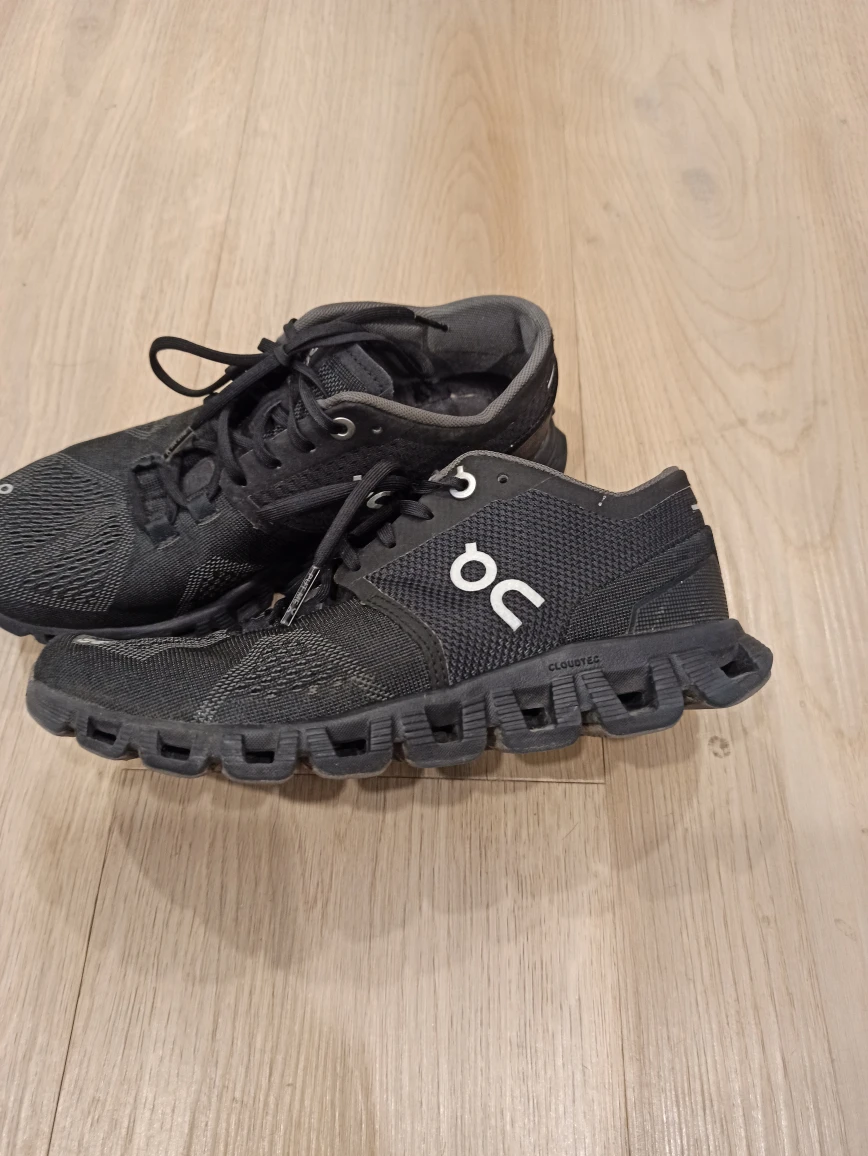 On running sneaker size 5 EU 36 thumbnail
