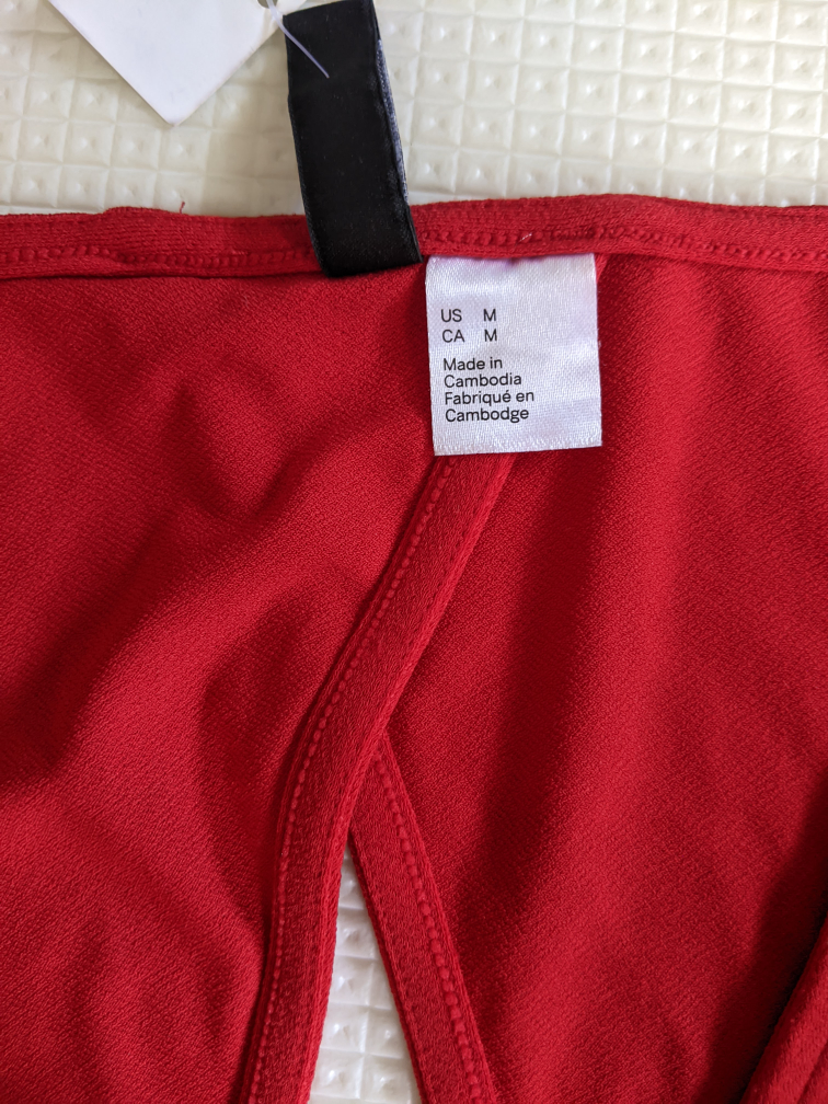 Brand New Red Cropped Low Neck Night Out Top image indicator(3)