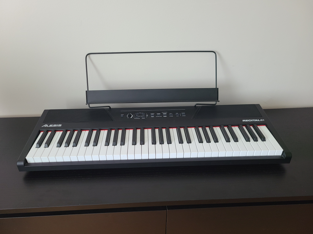 Alesis digital piano: Recital 61 thumbnail