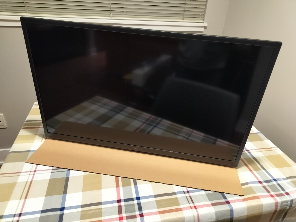 INSIGNIA 32" LED TV